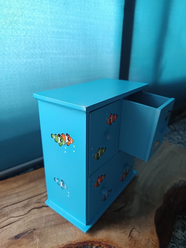 Mueblecito 4 cajones para guardar tesoros