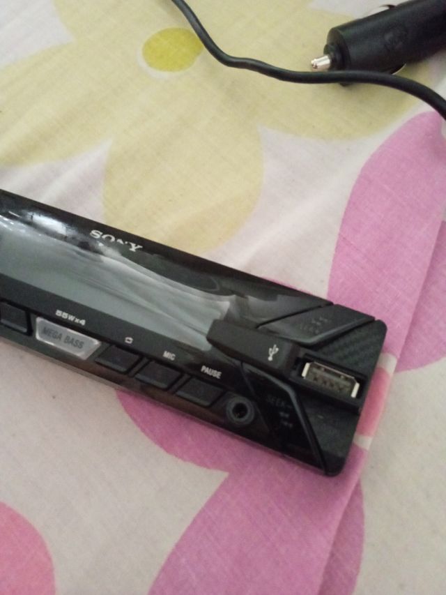 Carcasa Radio Sony DSX-A400BT - Bluetooth