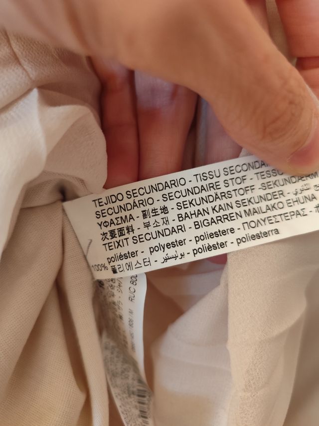 Vestido Zara beige plisado