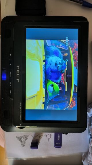 DVD doble coche Nevir