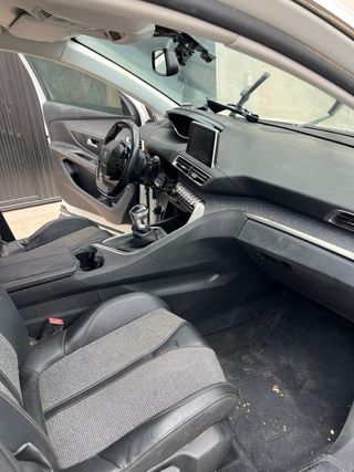 Despiece Peugeot 3008 Año 2018 1.5 HDI