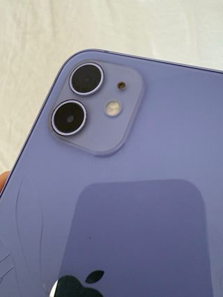 Iphone 12 lila 128GB y fundas