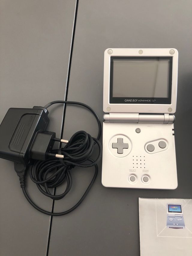 Game Boy Advance SP Gris - Completa