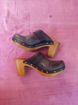 Zuecos MOHÍNO azul marino, talla 37