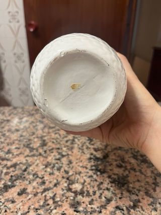 Jarrón porcelana blanco flores rosas
