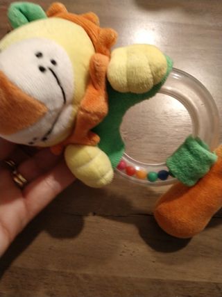 Sonajero León Bebé