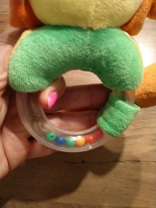 Sonajero León Bebé