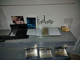 2 Pantallas Publicitarias Estée Lauder,decoracion