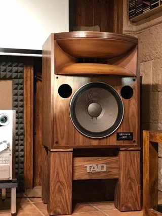Altavoces por encargo estilo vintage