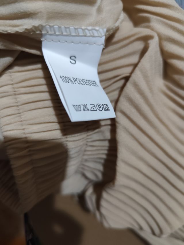 Pantalones plisados beige talla S