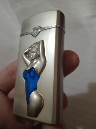 Encendedor metálico