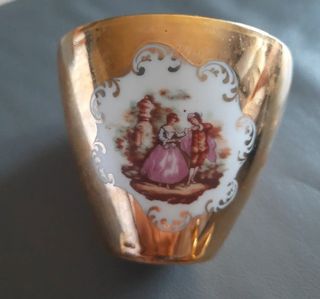 Zuccheriera in porcellana dorata