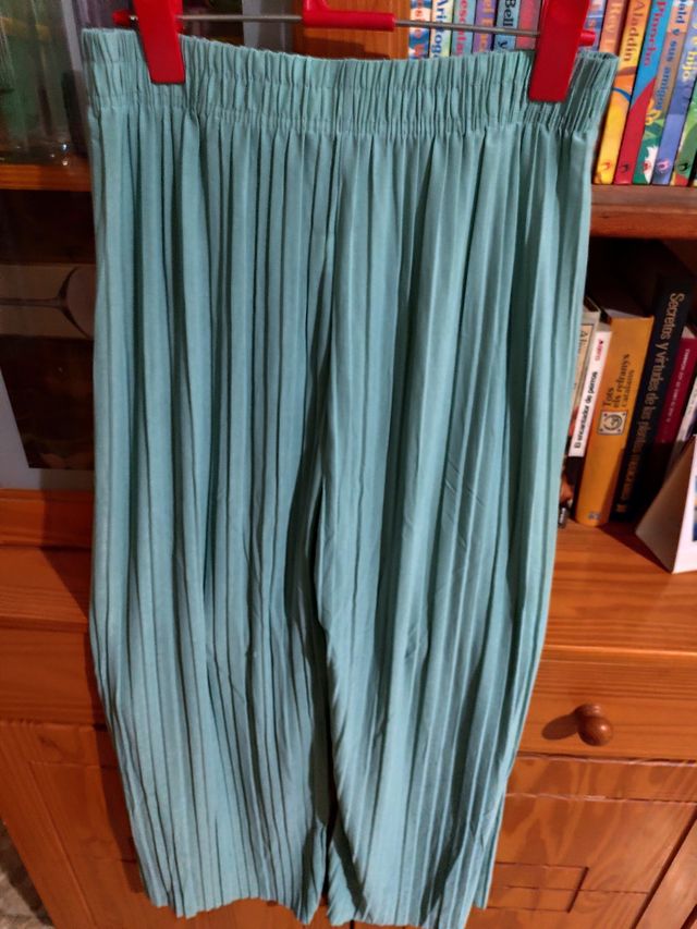Pantalones plisados