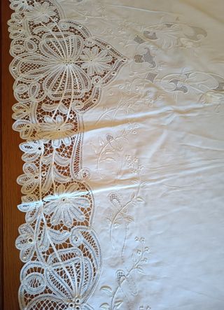 Sábanas antiguas - Bordado a mano N-51