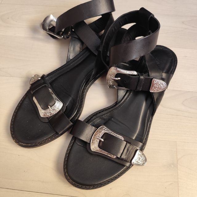 Sandalias Zara piel negras