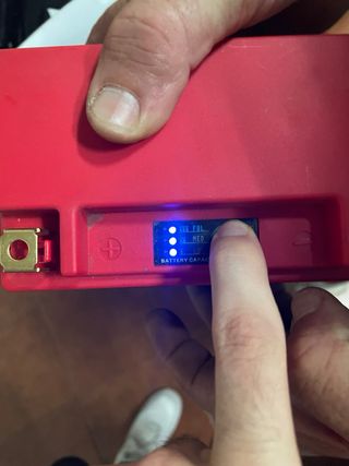 Batería litio JMT HJT X9-FP-1 con menos de 1 año.