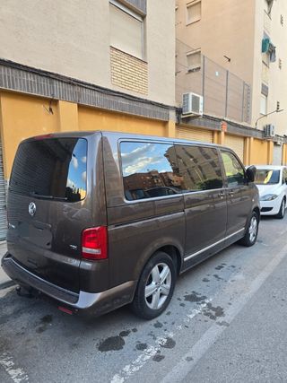 Volkswagen Multivan 2010