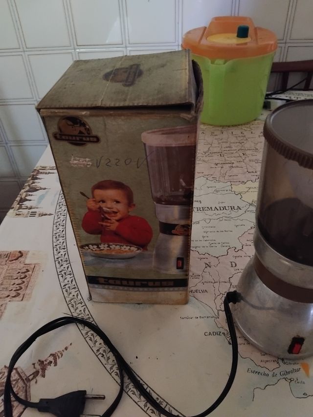 Batidora Taurus Vintage