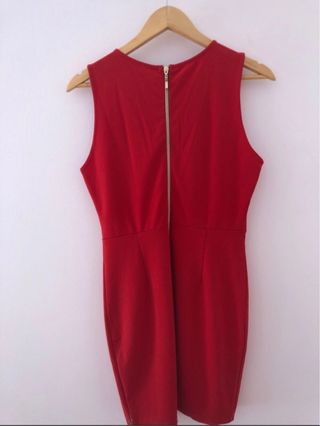 Vestido rojo fiesta talla M. 