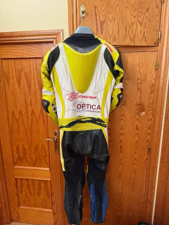 Mono piel ARRESI 1 pieza