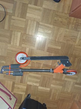 Patinete Infantil Plegable. Marca Molto.