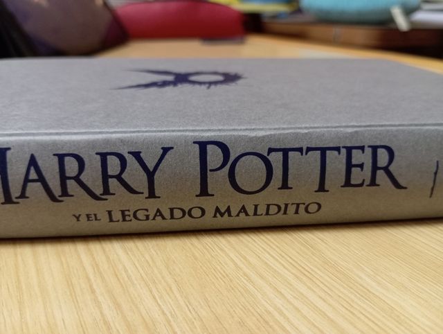 Harry Potter. LIBRO MUY BARATO. NUEVO