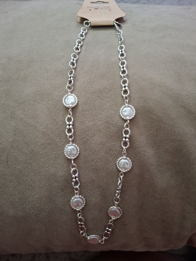 Gargantillas plateada.