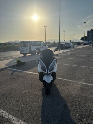 Kymco Superdink 125 - Scooter