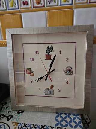 Reloj cocina punto cruz