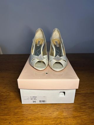 Sandalias Laura Porto Beige Talla 38