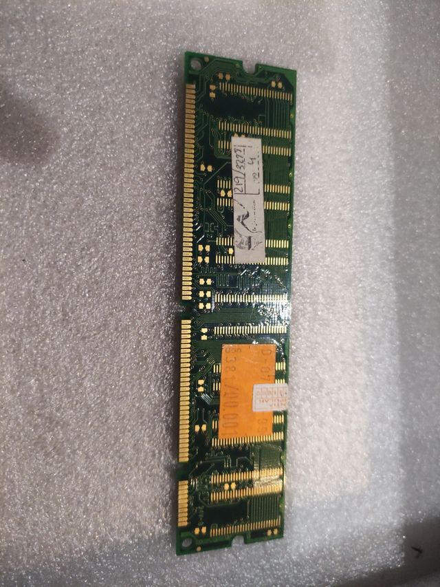 Módulo SDRAM Dane-Elec 64MB PC100