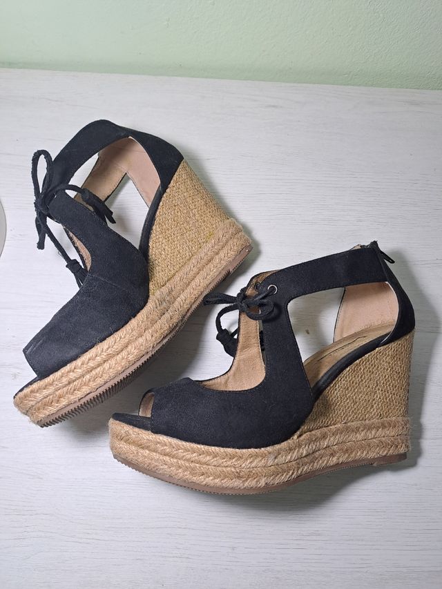 Sandalias cuña negras -talla 39