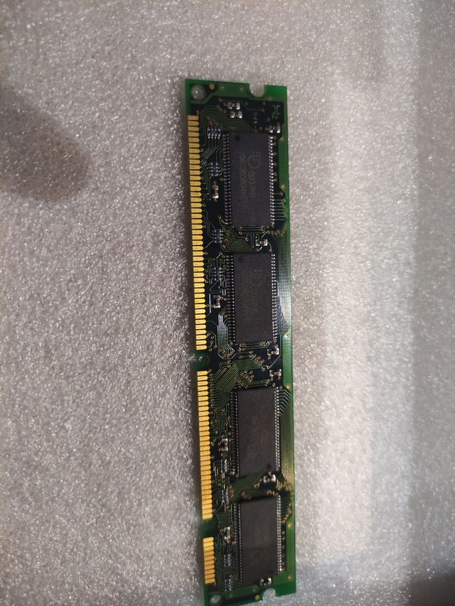 Módulo SDRAM Mosel-Vitelic 64MB pc133