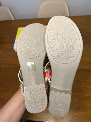 Sandalias Scholl doradas 38 - NUEVAS