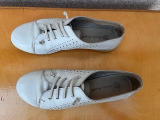 zapatos 38 blanco roto