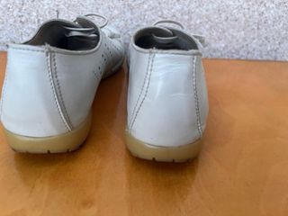 zapatos 38 blanco roto