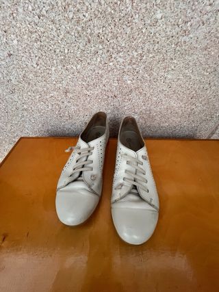zapatos 38 blanco roto