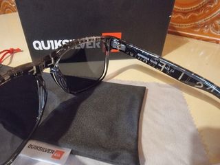Gafas Quiksilver negras y gris 