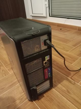 Torre PC Dell Gris Oscuro