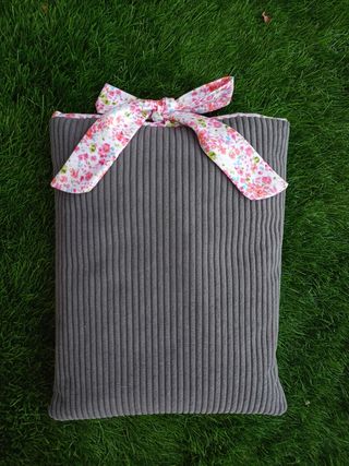 Funda libros pana gris-flores