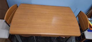 Mesa extensible + 4 sillas madera