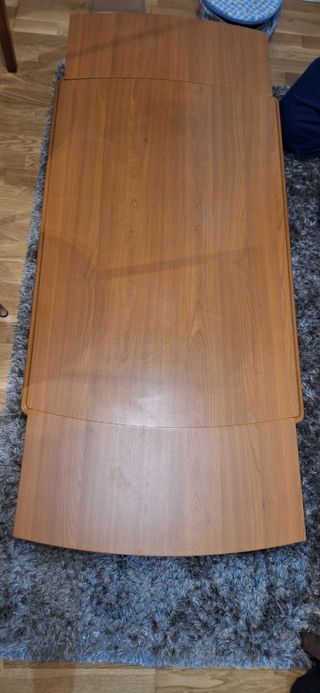 Mesa extensible + 4 sillas madera