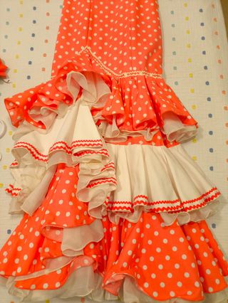 Traje de gitana lunares rosa-blanco