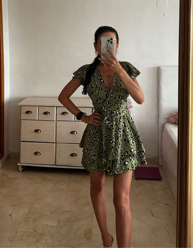 Vestito corto stampato leopardo verde oliva