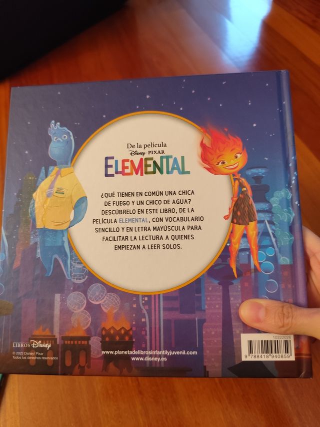 Elemental. Primeros lectores en letra MAYÚSCULA