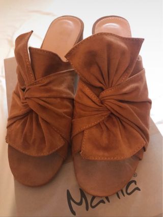 Sandalias Mules Marrón