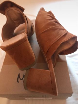 Sandalias Mules Marrón
