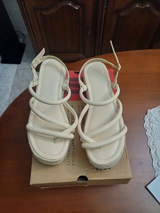 Sandalias plataforma blancas