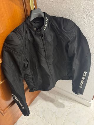 Cazadora Dainese moto