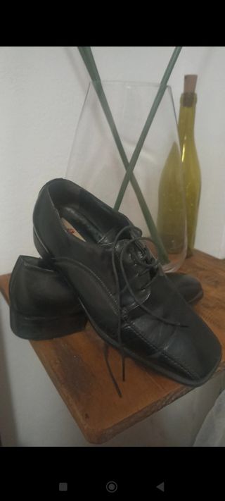 Zapatos negros de vestir